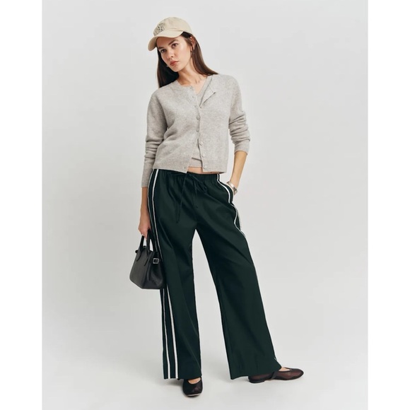 Reformation Clara Cashmere Crew Cardigan in Light Grey Medium - Picture 10 of 17